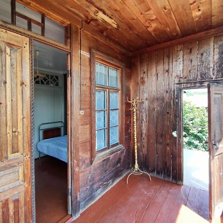 Racha Chogovadze'S Guest House Ambrolauri Exterior foto